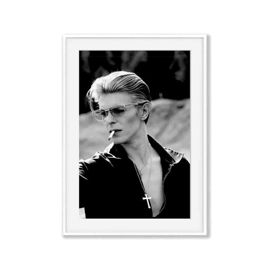 David Bowie – In The Man Who Fell To Earth 1975 in Matte White Frame | Atollo Printshop