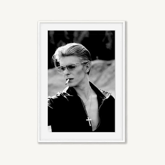 David Bowie – In The Man Who Fell To Earth 1975 in Matte White Frame | Atollo Printshop